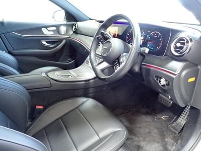 MERCEDES-BENZ E-CLASS - 3