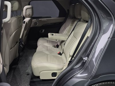 2022 LAND Rover DISCOVERY thumbnail 16