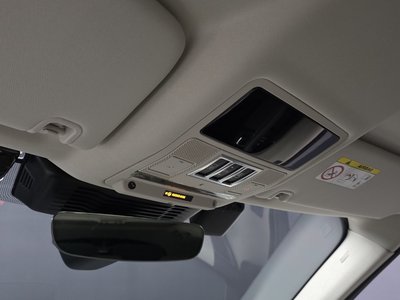 2022 LAND Rover DISCOVERY thumbnail 30
