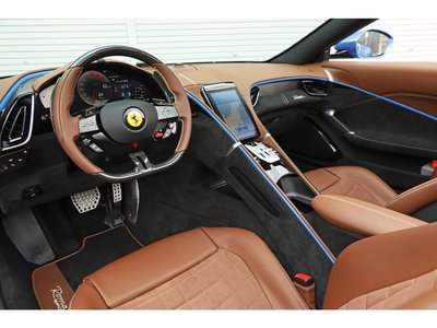 2025 Ferrari ROMA SPIDER — фото 10