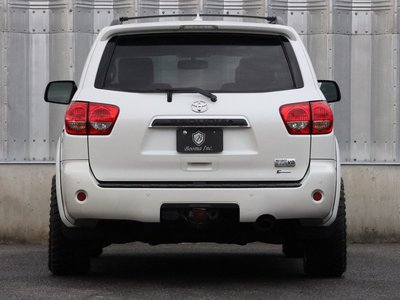 TOYOTA SEQUOIA - 8