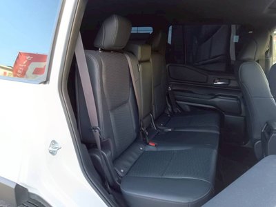 TOYOTA LAND CRUISER - 9