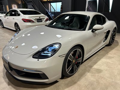 PORSCHE 718 - 9