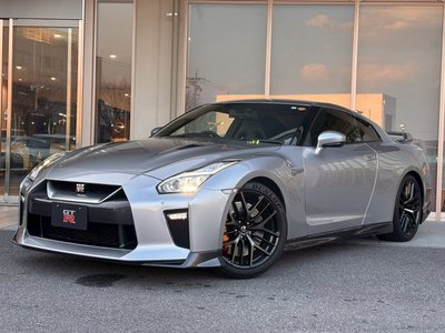 NISSAN GT-R - 2
