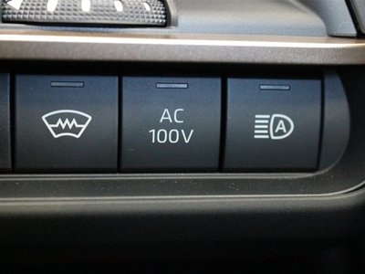 TOYOTA CROWN CROSSOVER - 8