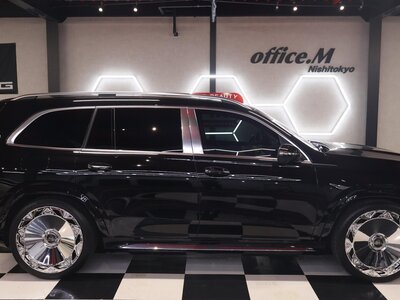 MERCEDES-BENZ GLS MAYBACH 2023 thumbnail 7