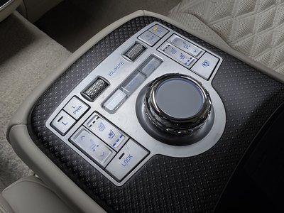 2024 Genesis G80 (RG3) thumbnail 17