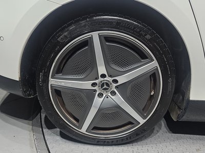 MERCEDES-BENZ EQE - 6