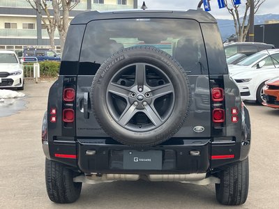 LAND ROVER DEFENDER - 6