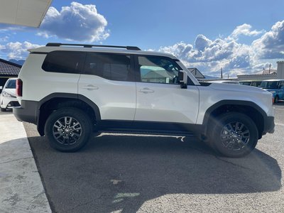 TOYOTA LAND CRUISER 250 - 8