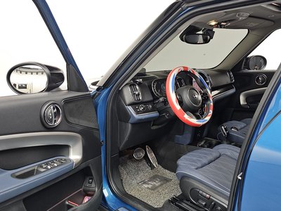 MINI COUNTRYMAN - 10