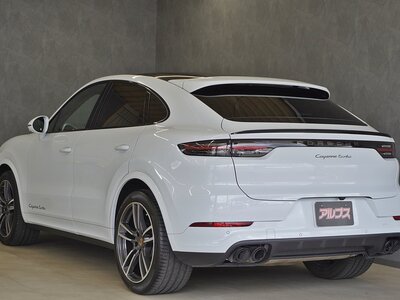 PORSCHE CAYENNE COUPE - 3