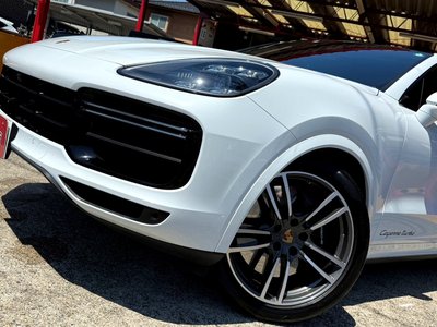PORSCHE CAYENNE COUPE - 4
