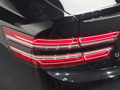 صورة 10 لـ 2021 GENESIS G80 (RG3)