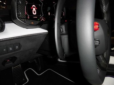 LAMBORGHINI REVUELTO - 4