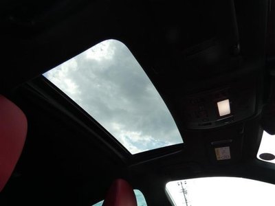 صورة 4 لـ 2024 Lexus IS