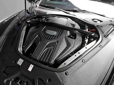 PORSCHE PANAMERA - 7