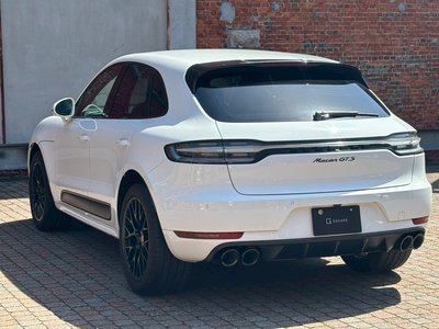 PORSCHE MACAN - 10