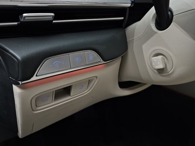 صورة مصغرة 30 لـ 2024 Genesis GV80