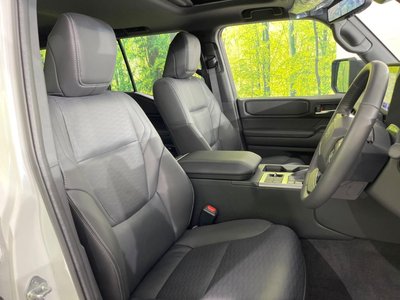 TOYOTA LAND CRUISER 250 - 8