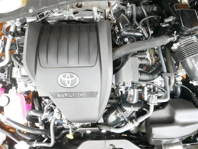 TOYOTA CROWN CROSSOVER - 5