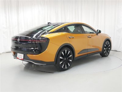 TOYOTA CROWN CROSSOVER - 3