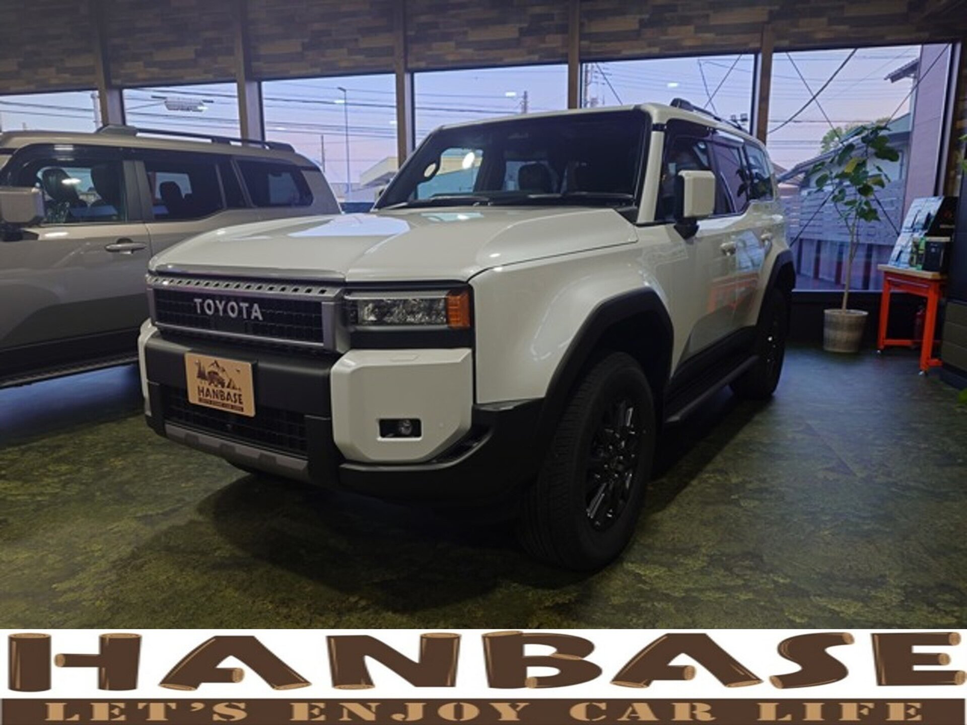 TOYOTA LAND CRUISER 250 - View 1