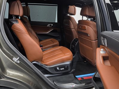 2023 BMW X7 缩略图 18