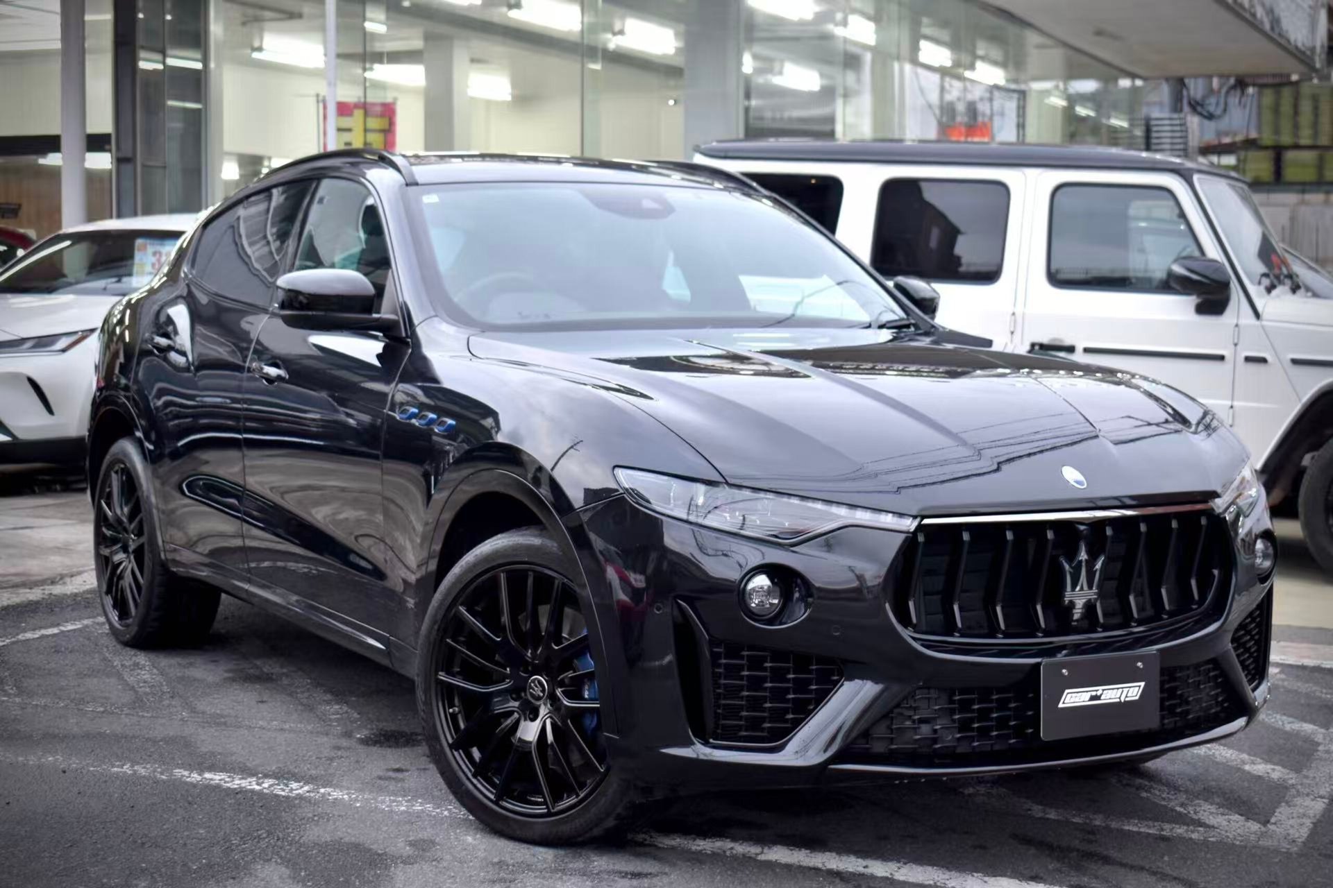 MASERATI LEVANTE - View 1