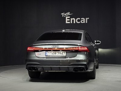 AUDI S7 - 4