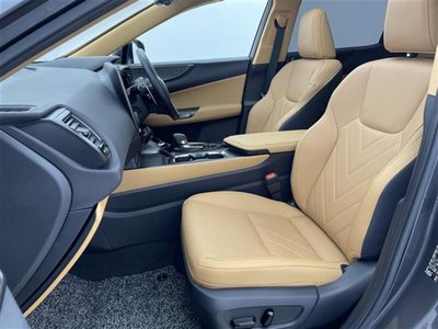 2023 Lexus NX thumbnail 26