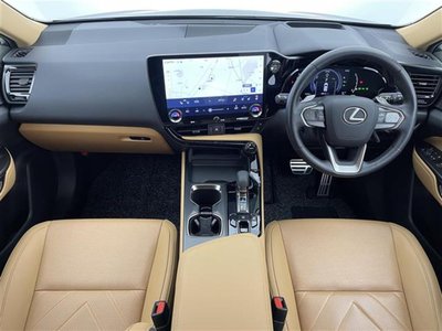 صورة 5 لـ 2023 Lexus NX