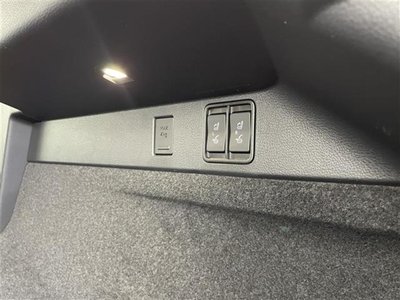 2023 Lexus NX thumbnail 32