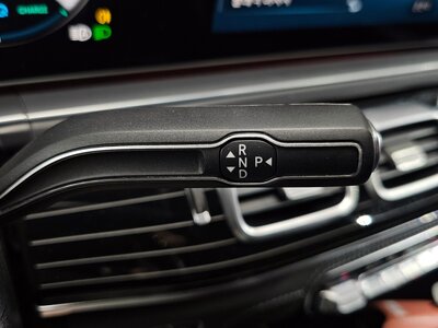 MERCEDES-BENZ GLS - 9