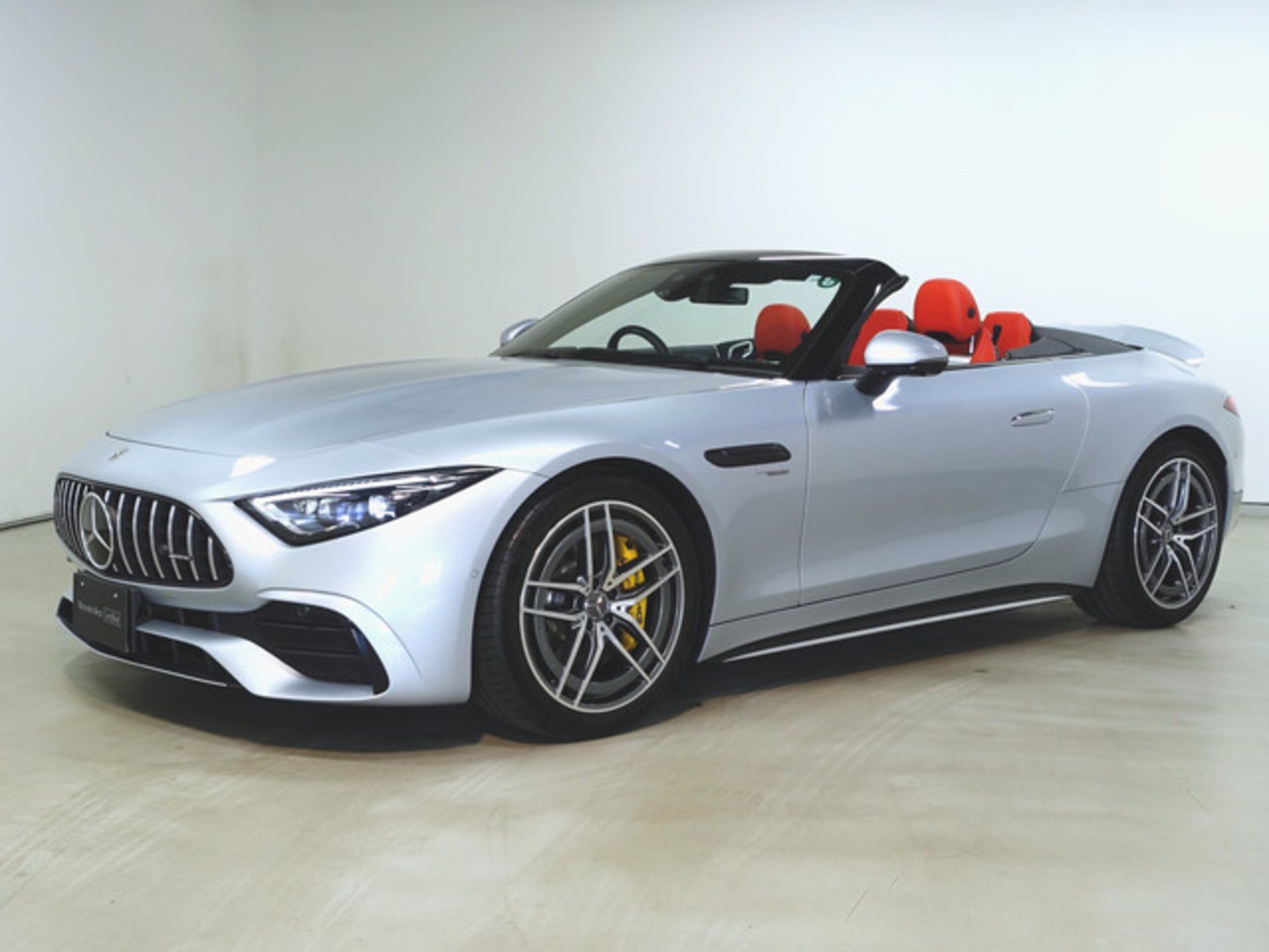 MERCEDES-BENZ SL AMG - View 1