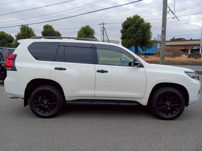 TOYOTA LAND CRUISER PRADO - 3