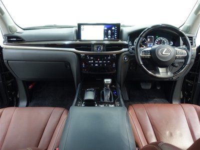 LEXUS LX - 9