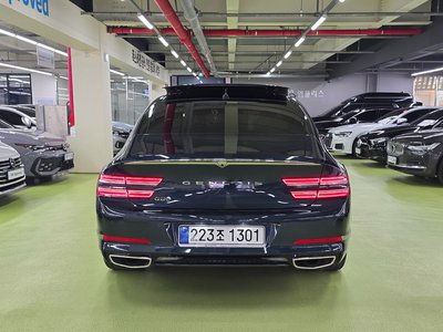 GENESIS G80 (RG3) - 2