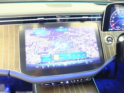 MERCEDES-BENZ E-CLASS - 9