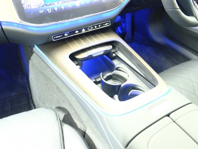 MERCEDES-BENZ E-CLASS - 7