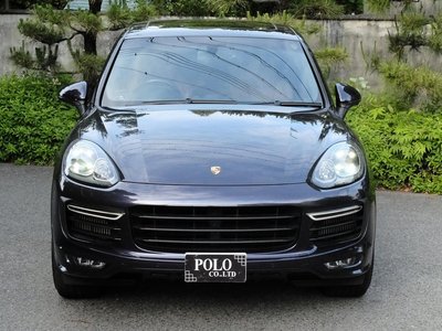 PORSCHE CAYENNE - 4