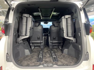 2025 Toyota VELLFIRE — миниатюра 13