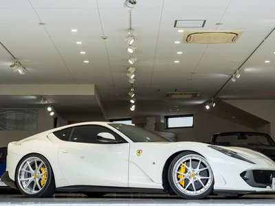 FERRARI 812 SUPERFAST - 2