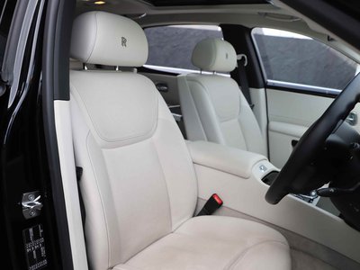 ROLLS-ROYCE GHOST - 8