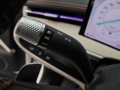 2026 Genesis GV70 — миниатюра 27