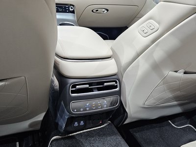 2026 Genesis GV70 — миниатюра 31