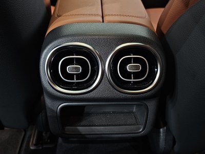 2024 Mercedes-BENZ GLC 缩略图 32