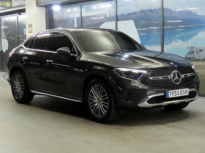 MERCEDES-BENZ GLC - View 1