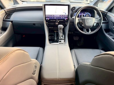 TOYOTA ALPHARD - 9
