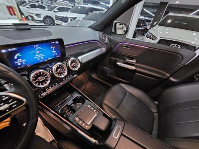 MERCEDES-BENZ GLB - 10